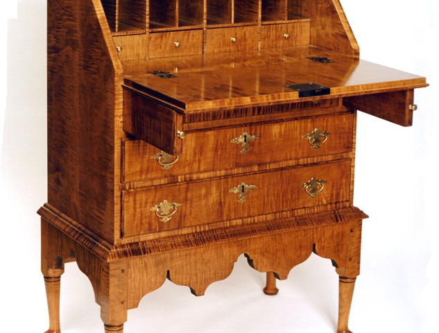 Queen Anne Tiger Maple Small Desk on Frame