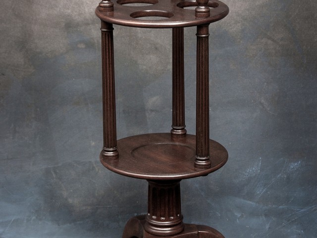 Mahogany Basin Stand
