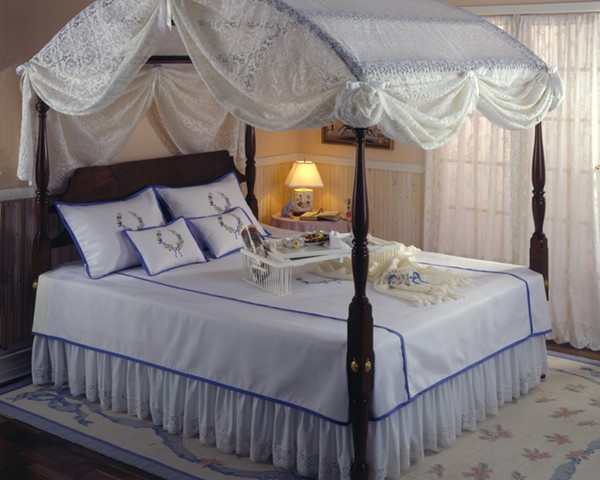 Federal Mahogany  Turned Four Poster Bed with Arched Tester Frame